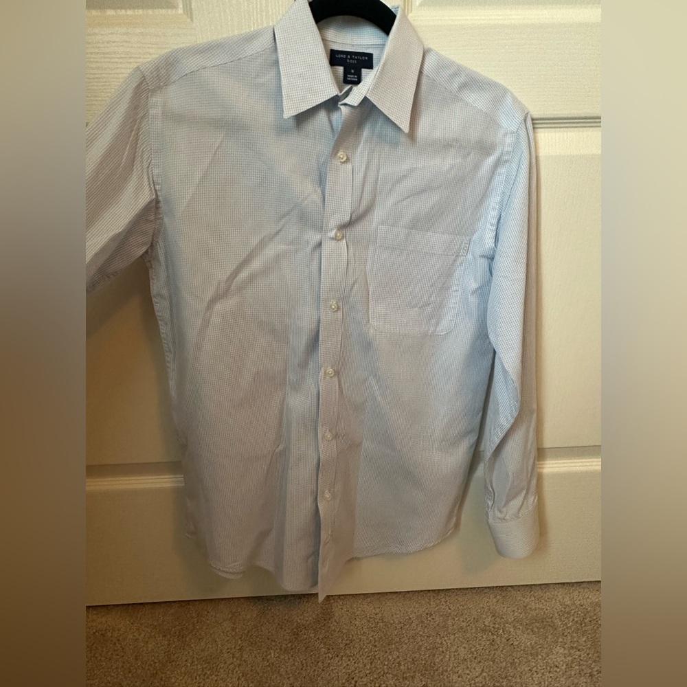 Lord & Taylor boys size 16 dress shirt